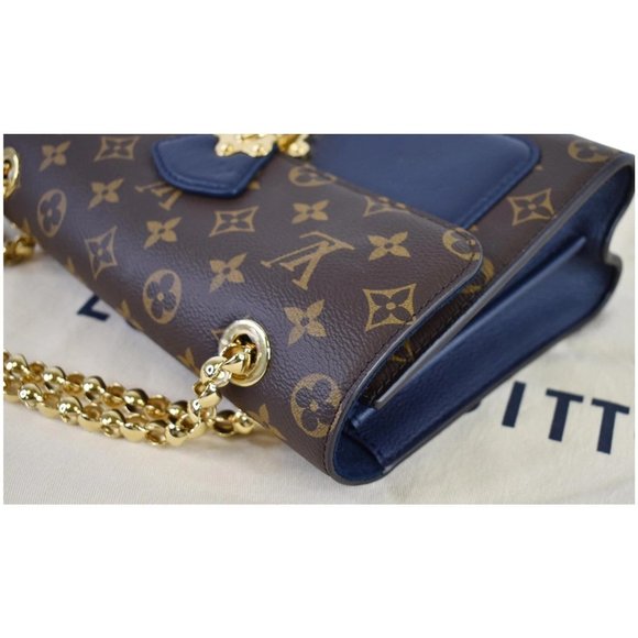 Louis Vuitton Victoire Monogram Canvas Crossbody - Picture 6 of 12